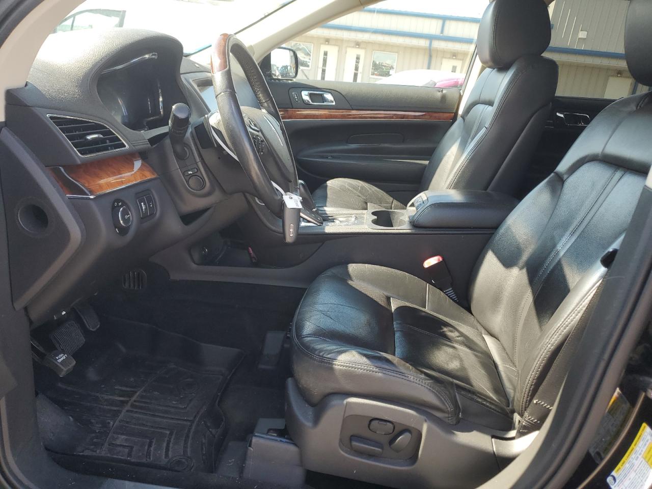 2018 Lincoln Mkt VIN: 2LMHJ5AT9JBL02151 Lot: 61742285