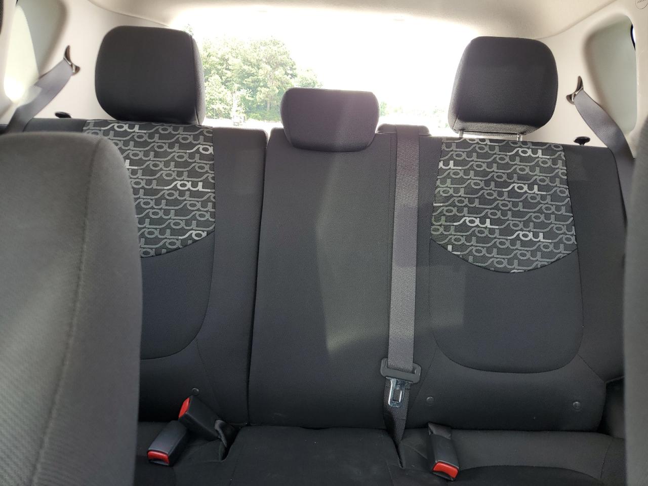 2011 Kia Soul + VIN: KNDJT2A22B7338548 Lot: 60980765