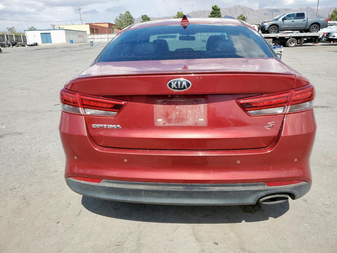 KIA OPTIMA 2018 VIN 5XXGT4L35JG223864 фото 6