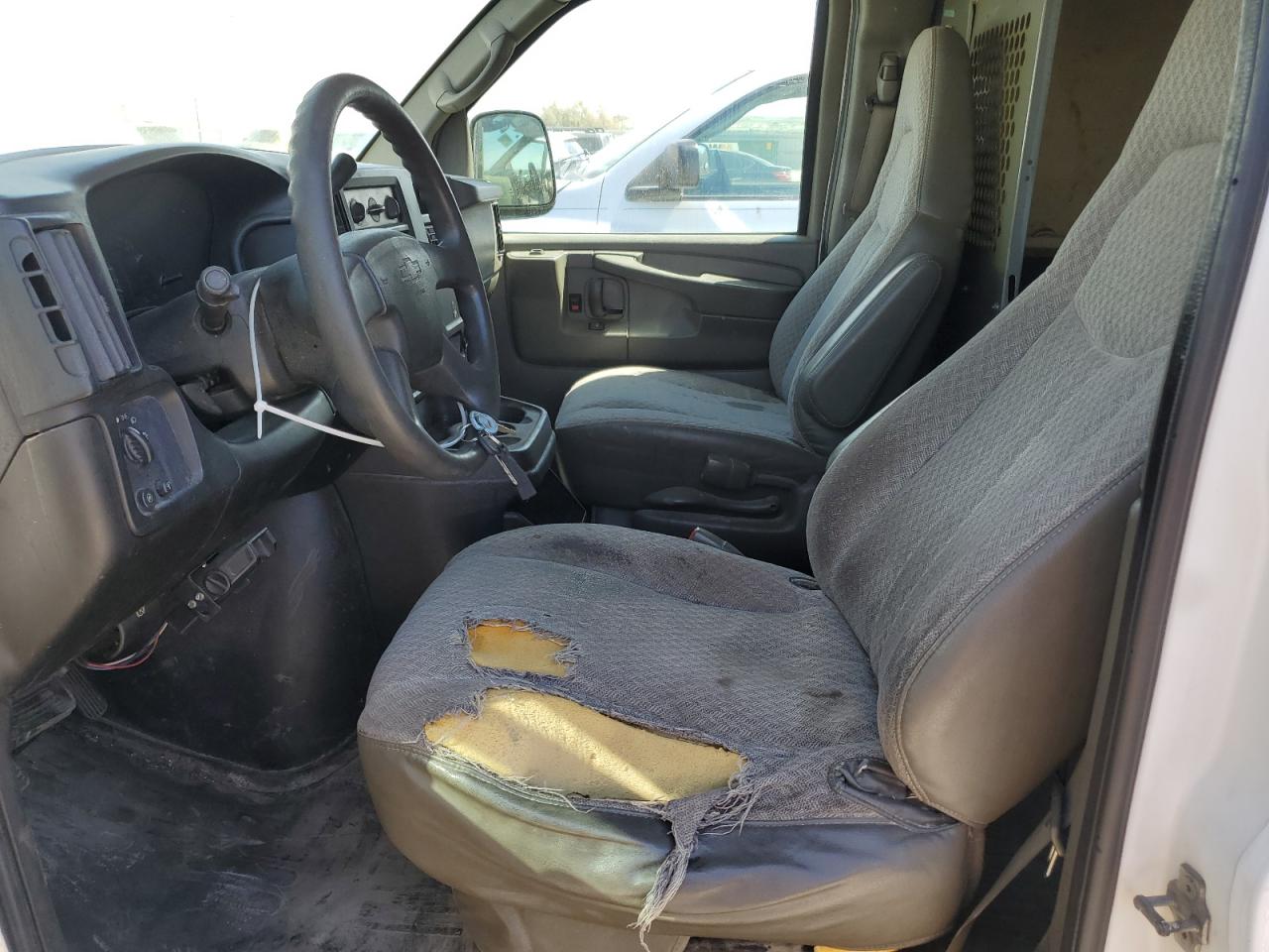 2006 Chevrolet Express G1500 VIN: 1GCFH15TX61218798 Lot: 59220715