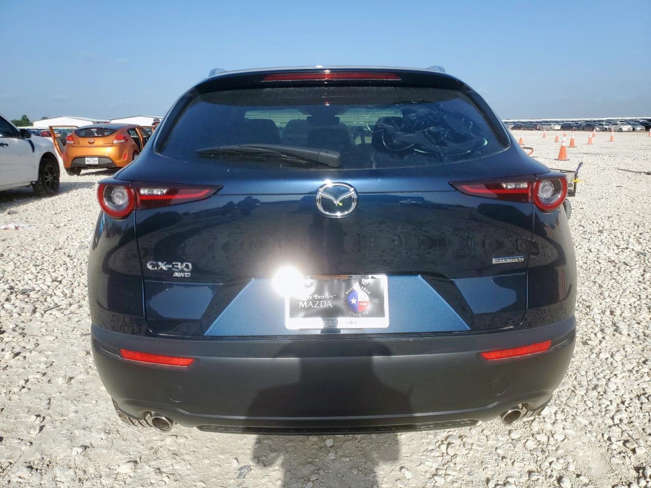 2025 Mazda Cx-30 Preferred VIN: 3MVDMBCM3SM829353 Lot: 62991005