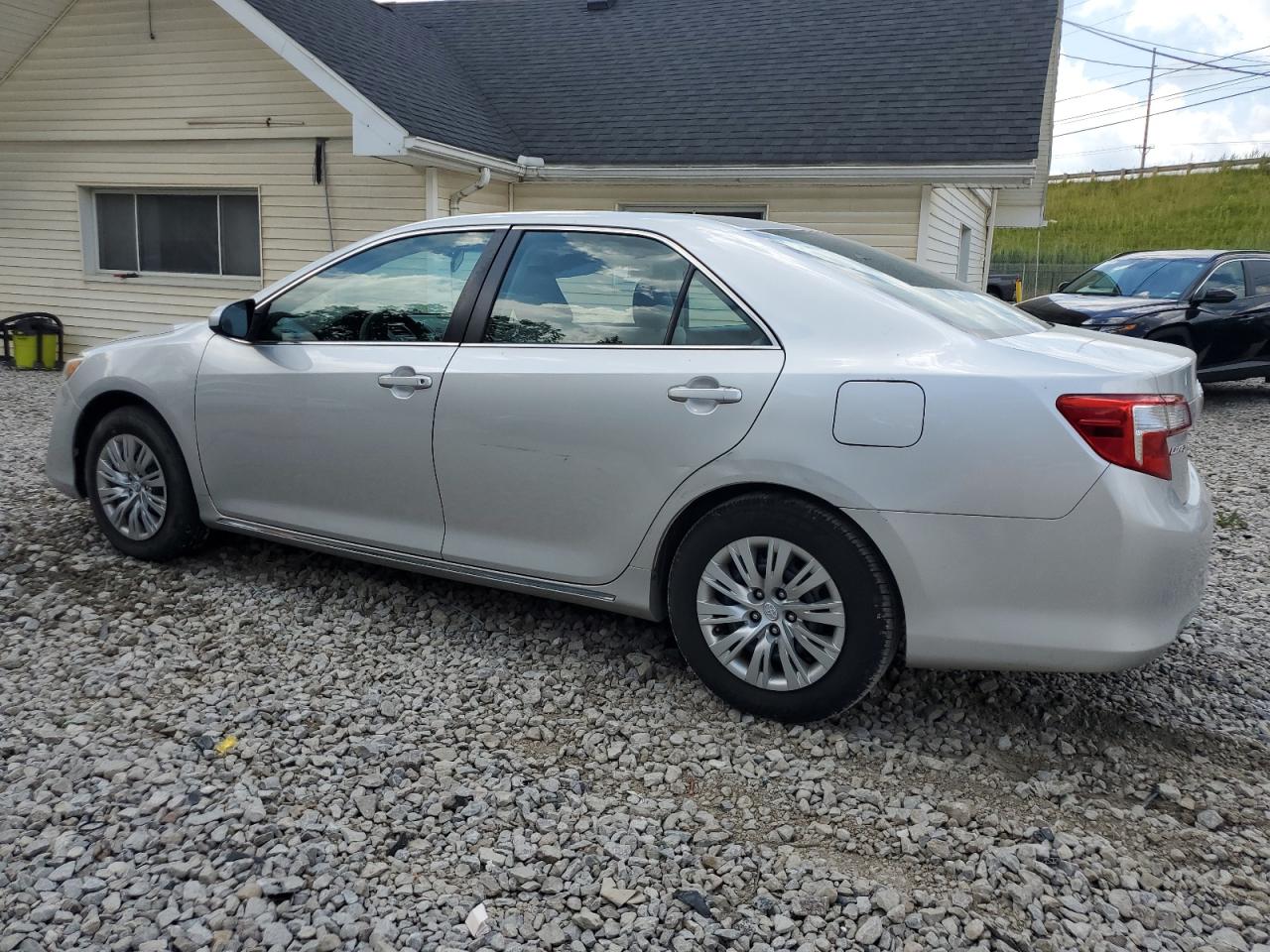 TOYOTA CAMRY 2014 VIN 4T1BF1FK2EU338145 zdjęcie 2