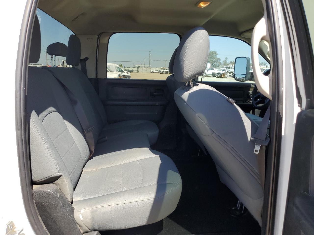 2018 Ram 3500 St VIN: 3C63RPGL5JG276819 Lot: 61582615