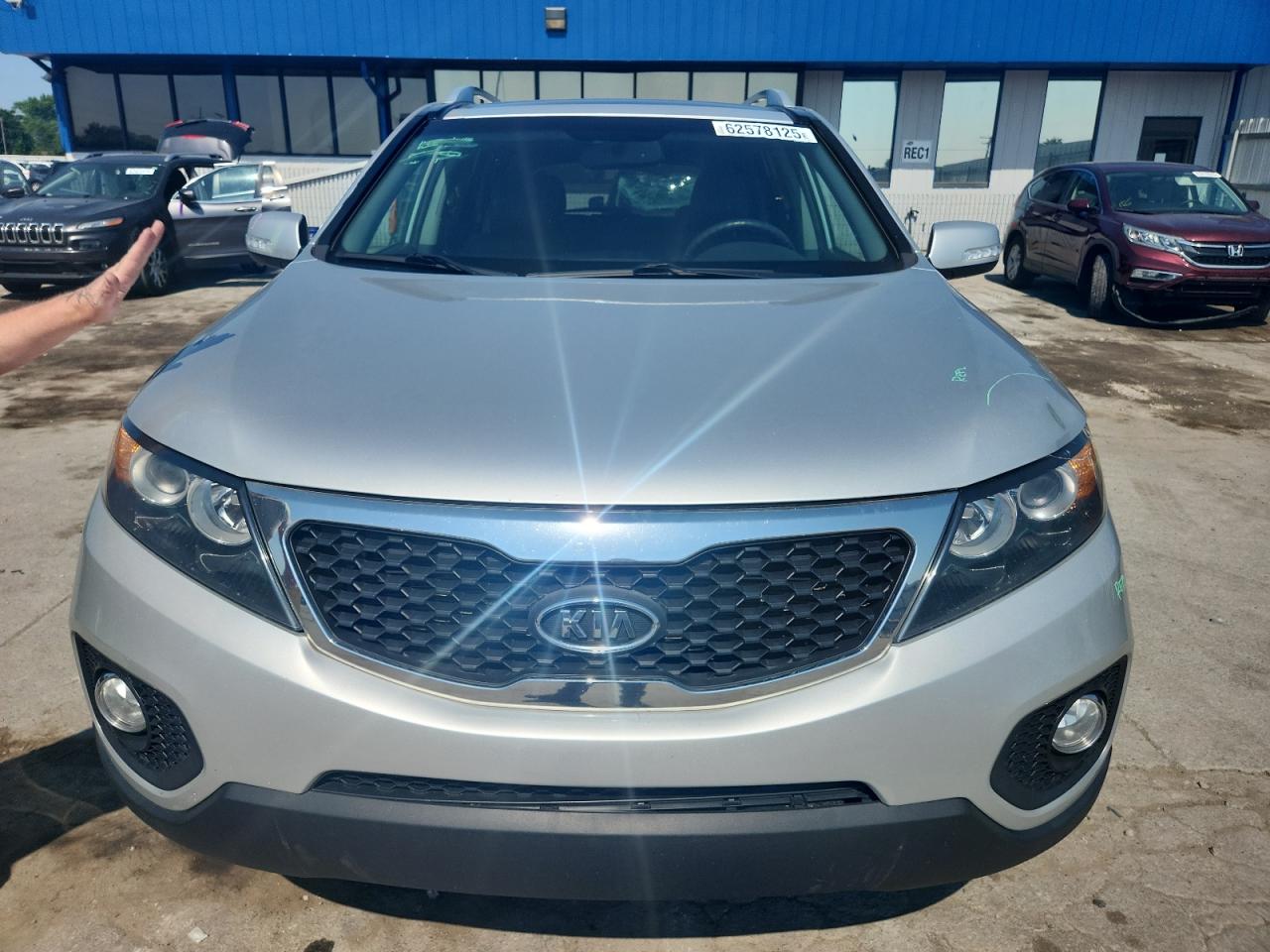 KIA SORENTO 2013 VIN 5XYKU4A29DG395753 photo 5