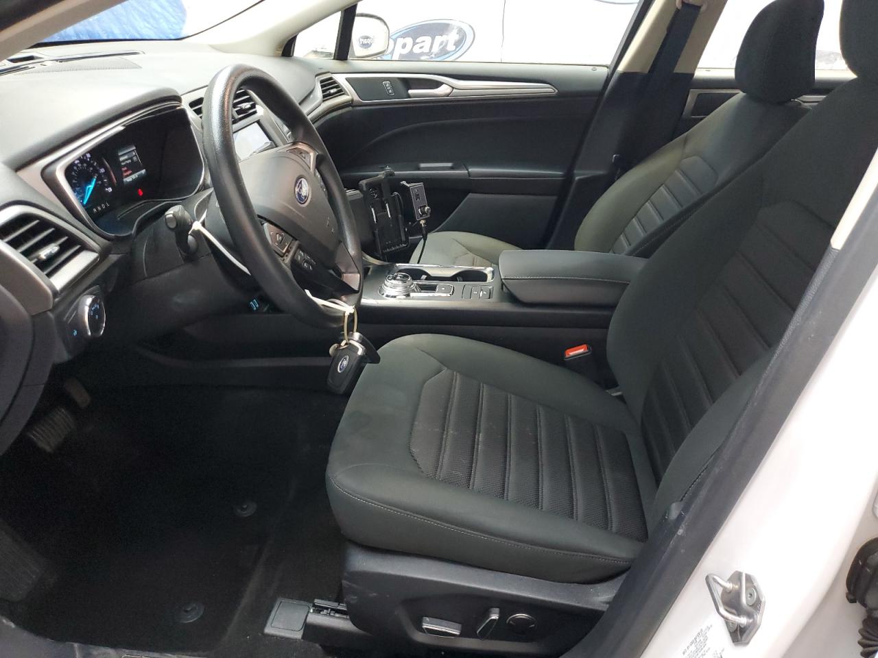 2020 Ford Fusion Se VIN: 3FA6P0LU2LR119070 Lot: 56529685