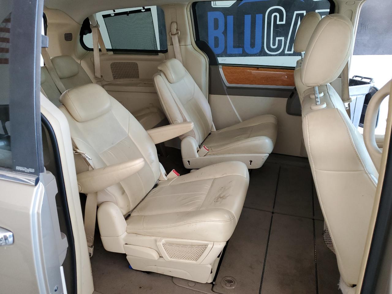 2009 Chrysler Town & Country Limited VIN: 2A8HR64X19R555943 Lot: 60678715