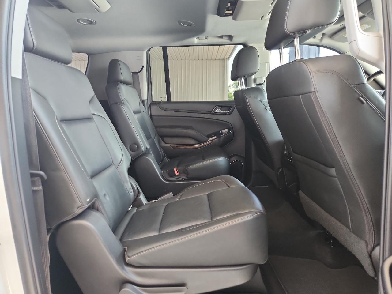 2019 Chevrolet Suburban C1500 Lt VIN: 1GNSCHKC3KR127871 Lot: 58317055