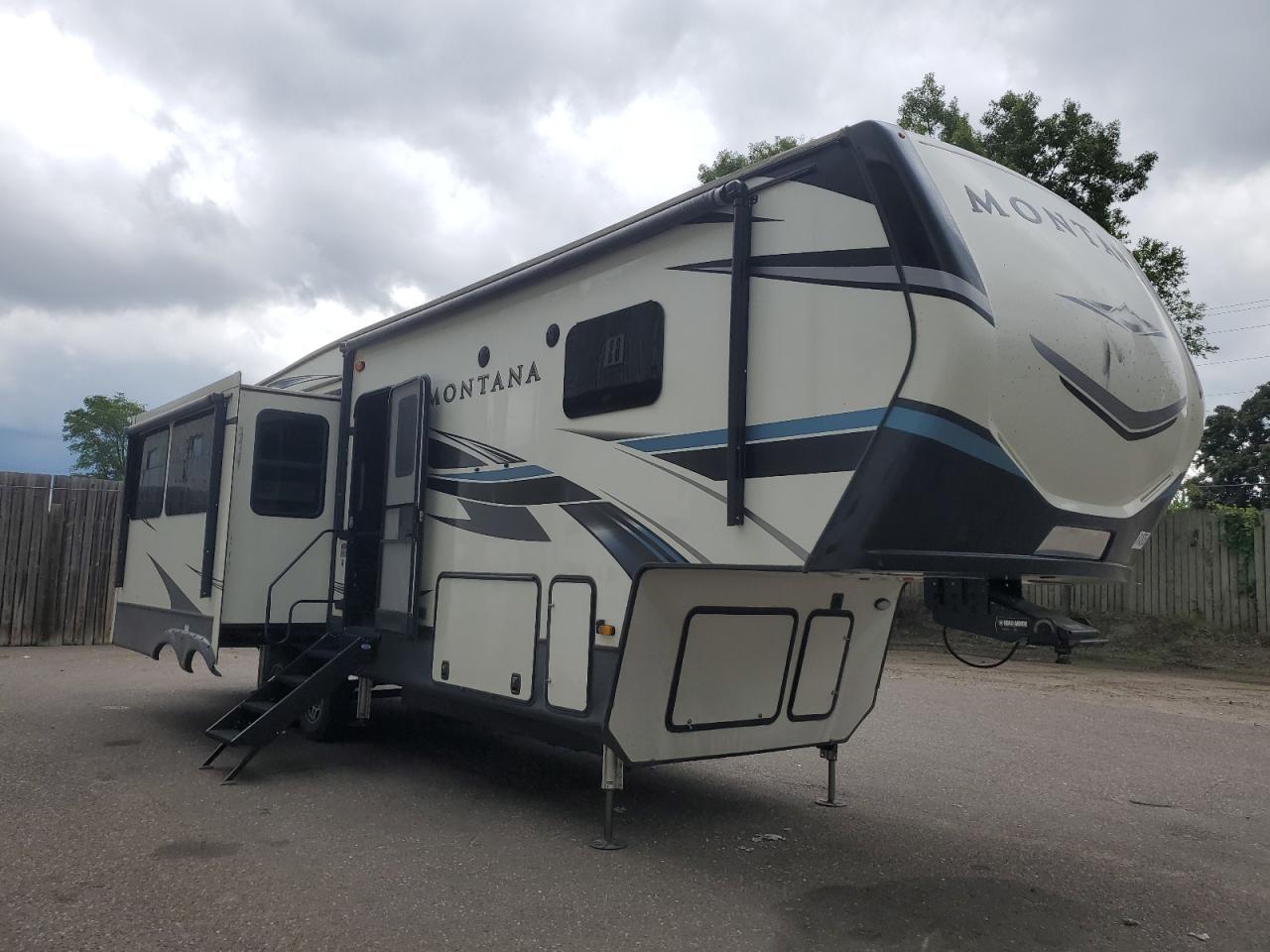 2021 Dutchman Montana zu verkaufen in Ham Lake, MN - Normal Wear