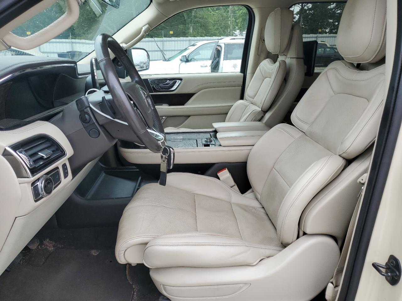 2018 Lincoln Navigator Select VIN: 5LMJJ2HT9JEL03142 Lot: 60849195