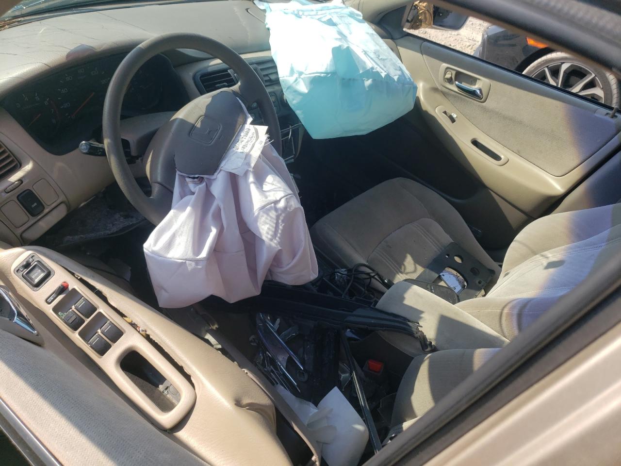 2000 Honda Accord Lx VIN: 1HGCG6656YA067000 Lot: 62090685