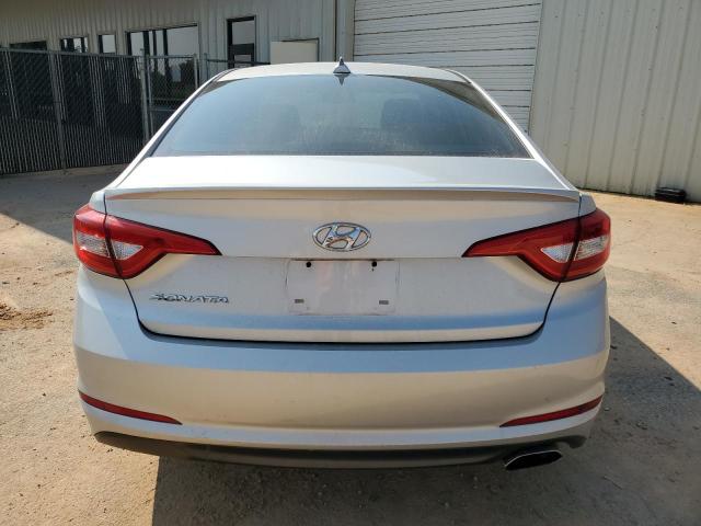 Sedans HYUNDAI SONATA 2017 Srebrny