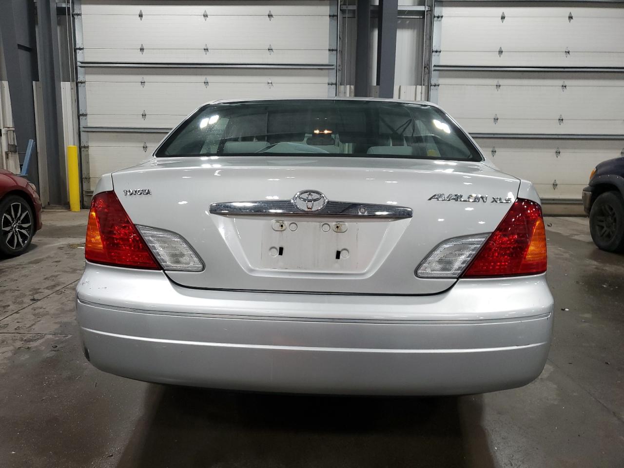 2002 Toyota Avalon Xl VIN: 4T1BF28B92U211827 Lot: 62215455