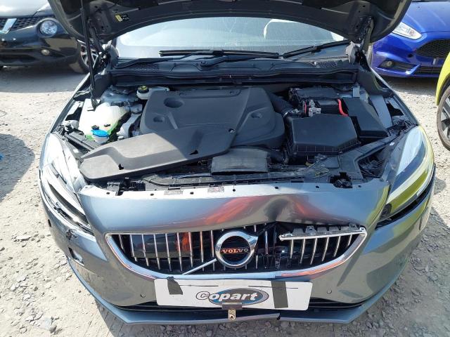 2019 VOLVO V40 INSCRI