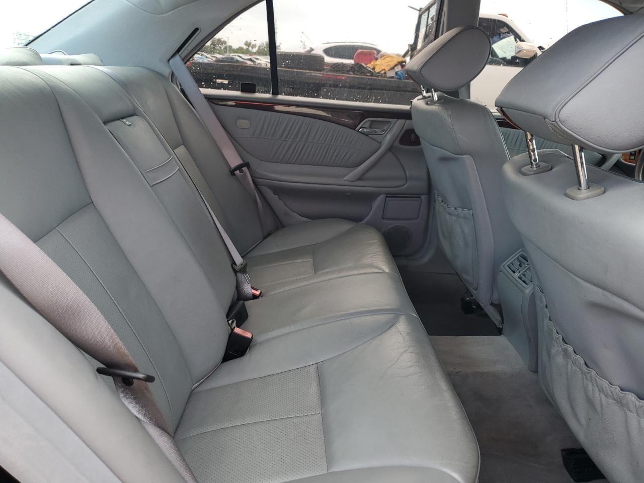 2001 Mercedes-Benz E 320 VIN: WDBJF65J21B254238 Lot: 62683325
