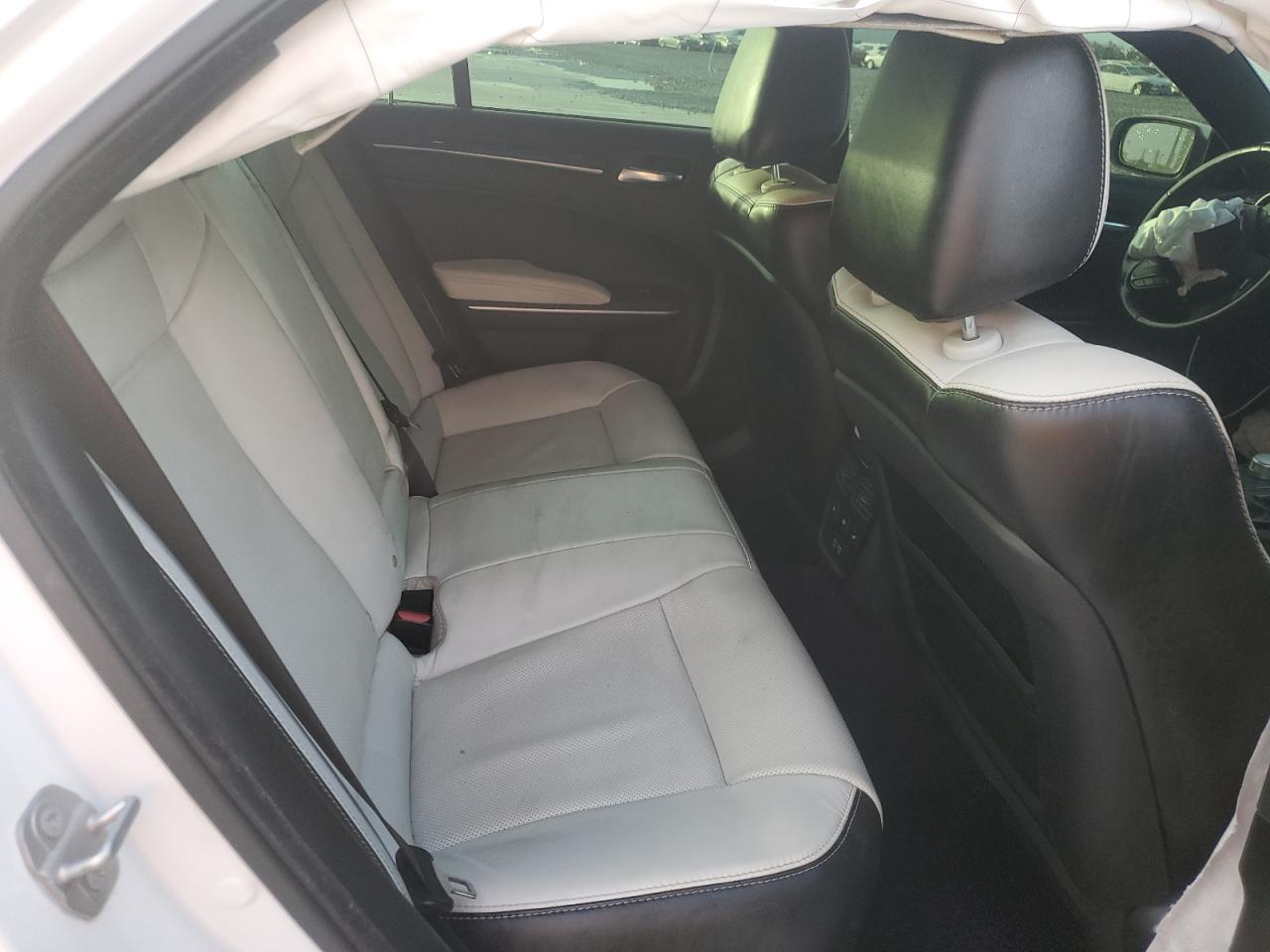 2021 Chrysler 300 S VIN: 2C3CCABT0MH570796 Lot: 62633085