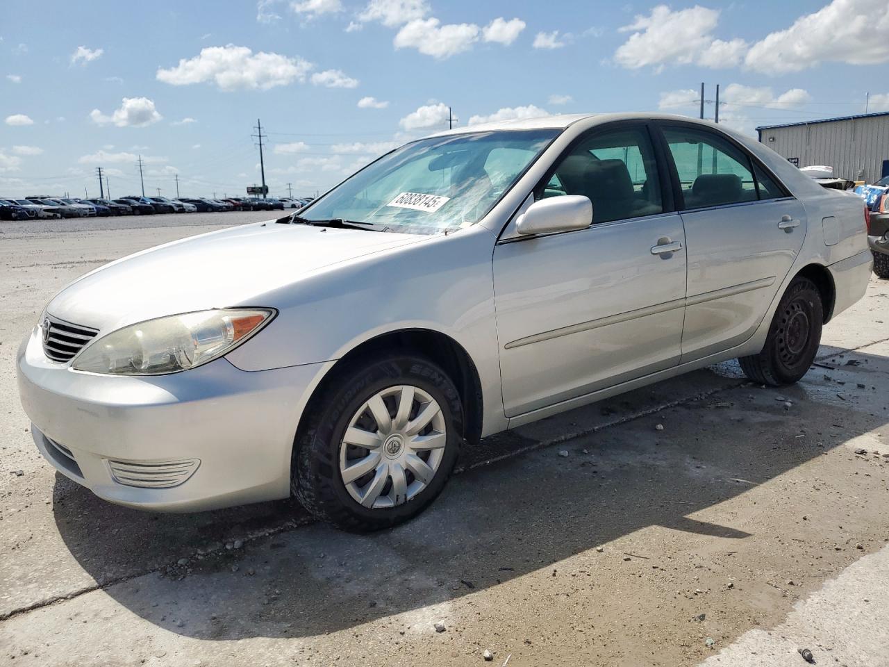 2005 Toyota Camry Le silver null gas 4T1BE32K25U040733 photo #1