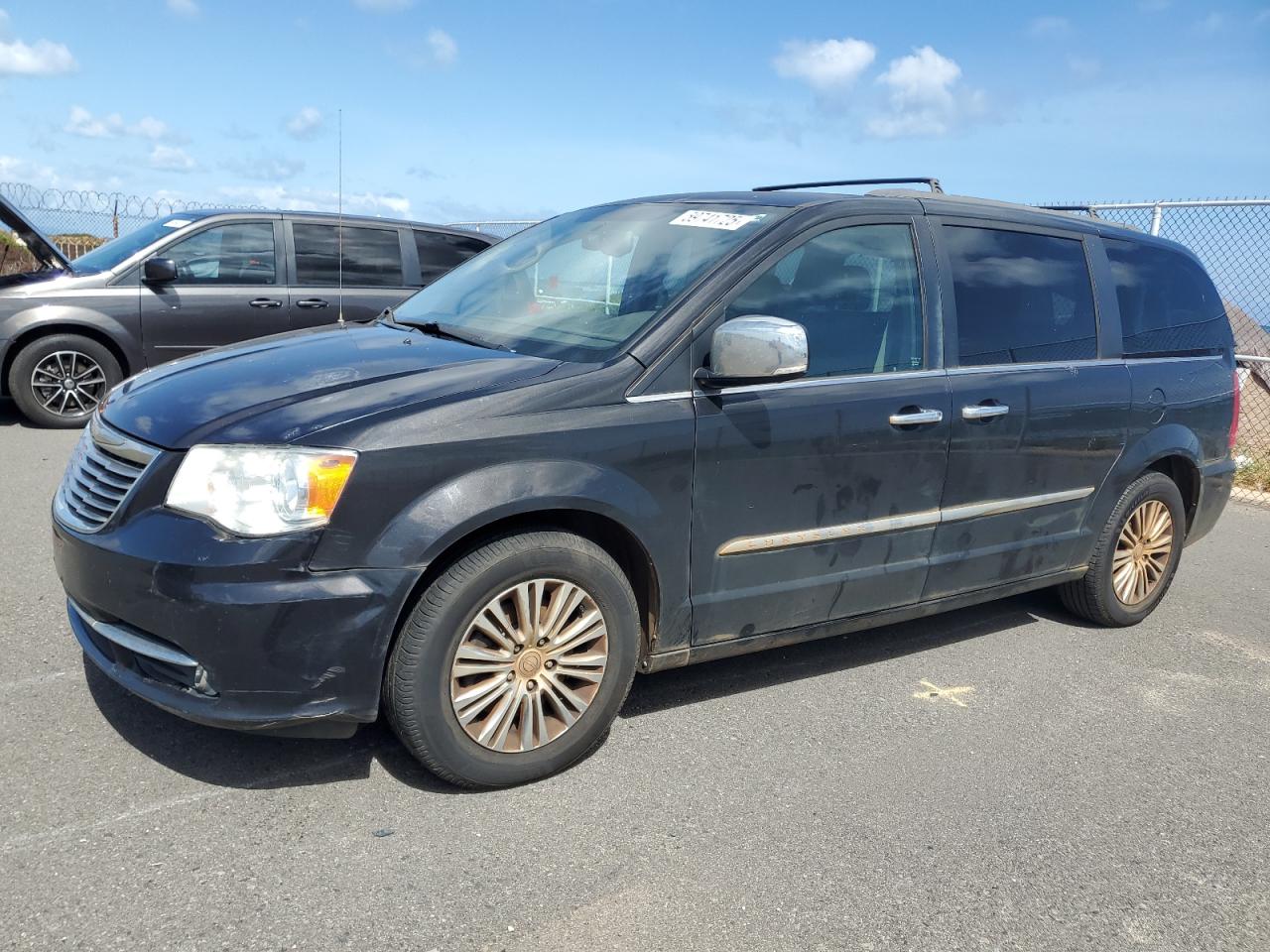 2015 Chrysler Town & Country Touring L