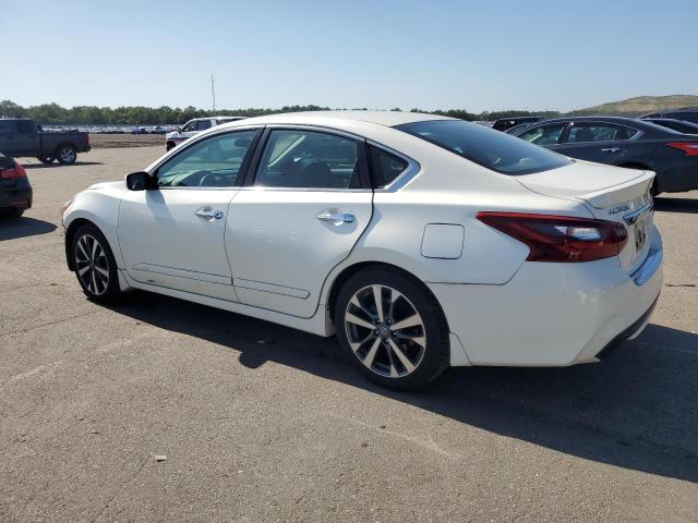  NISSAN ALTIMA 2017 White