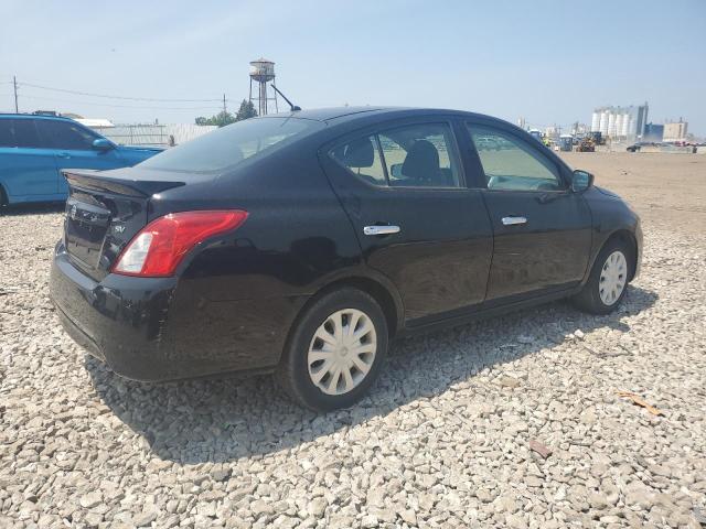  NISSAN VERSA 2018 Czarny