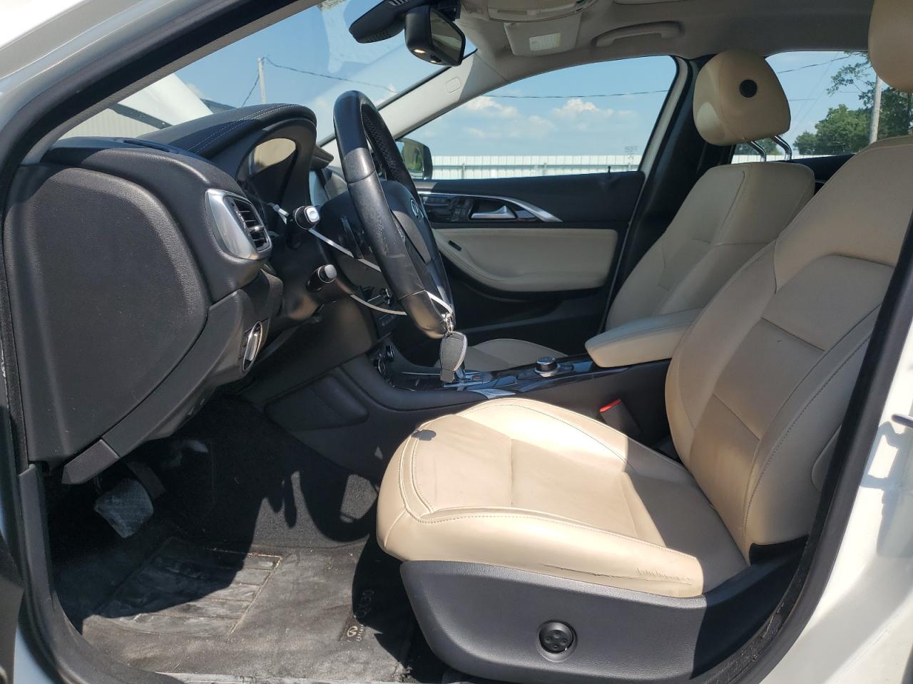 2018 Infiniti Qx30 Base VIN: SJKCH5CR5JA049491 Lot: 59733695