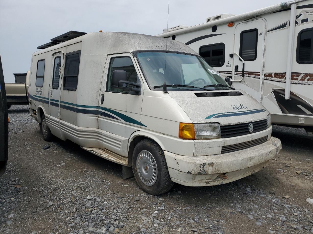 1996 Winnebago Rialta Motorhome იყიდება Chambersburg-ში, PA - Water/Flood