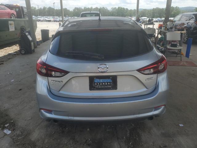  MAZDA 3 2018 Srebrny