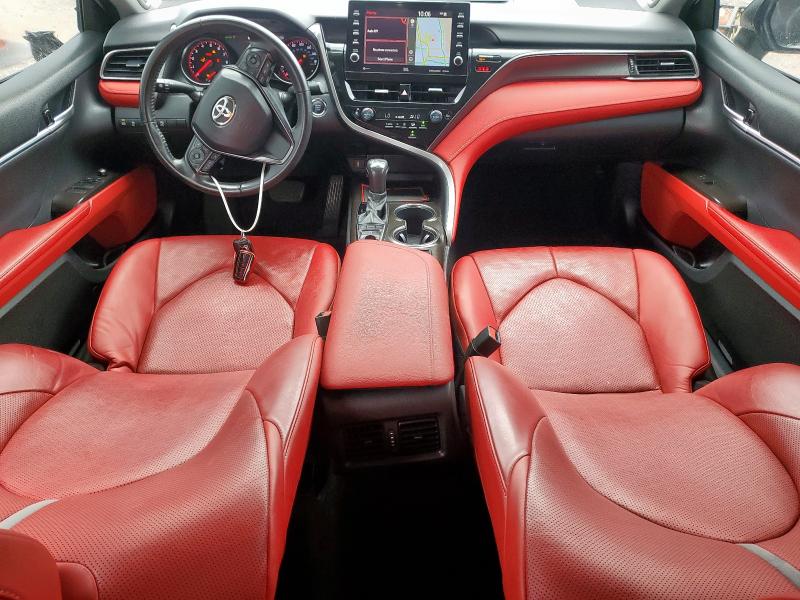  TOYOTA CAMRY 2021 Белы