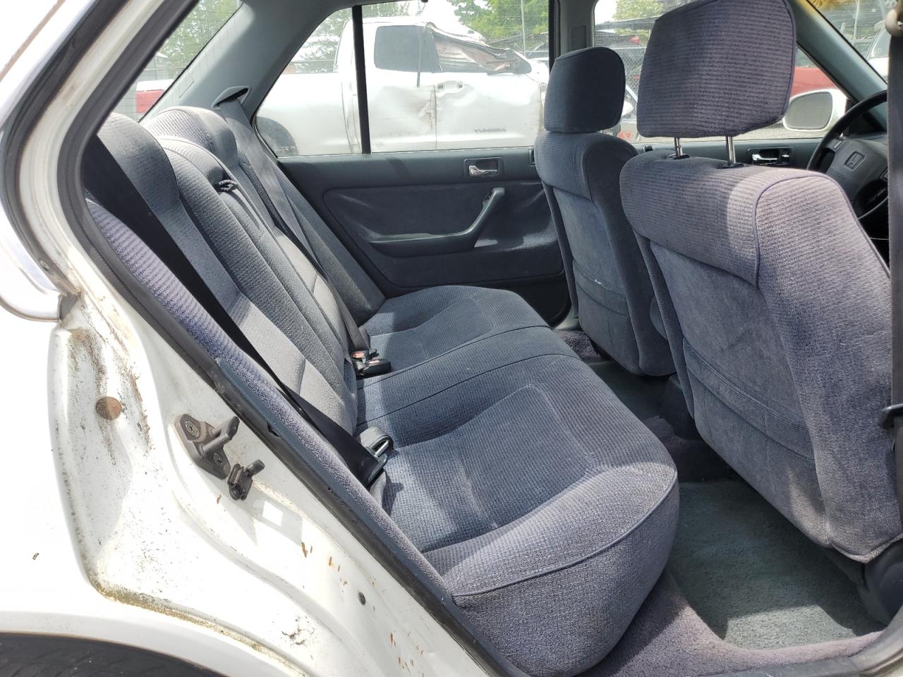 1992 Honda Accord Ex VIN: JHMCB767XNC005036 Lot: 62573565