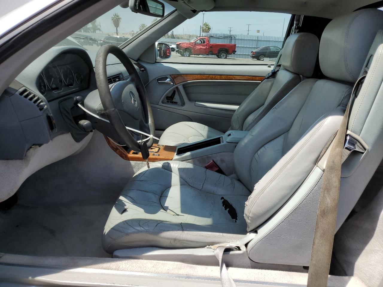 2000 Mercedes-Benz Sl 500 VIN: WDBFA68F3YF189656 Lot: 62521405