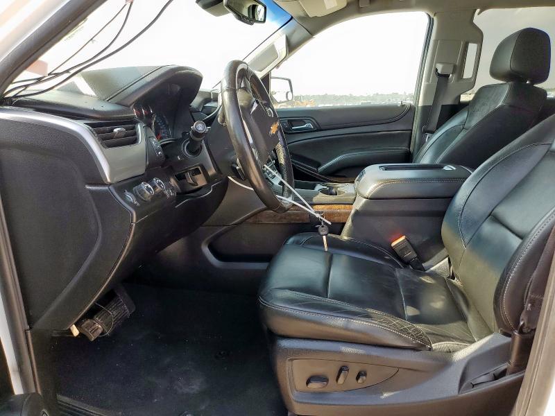  CHEVROLET SUBURBAN 2019 Biały