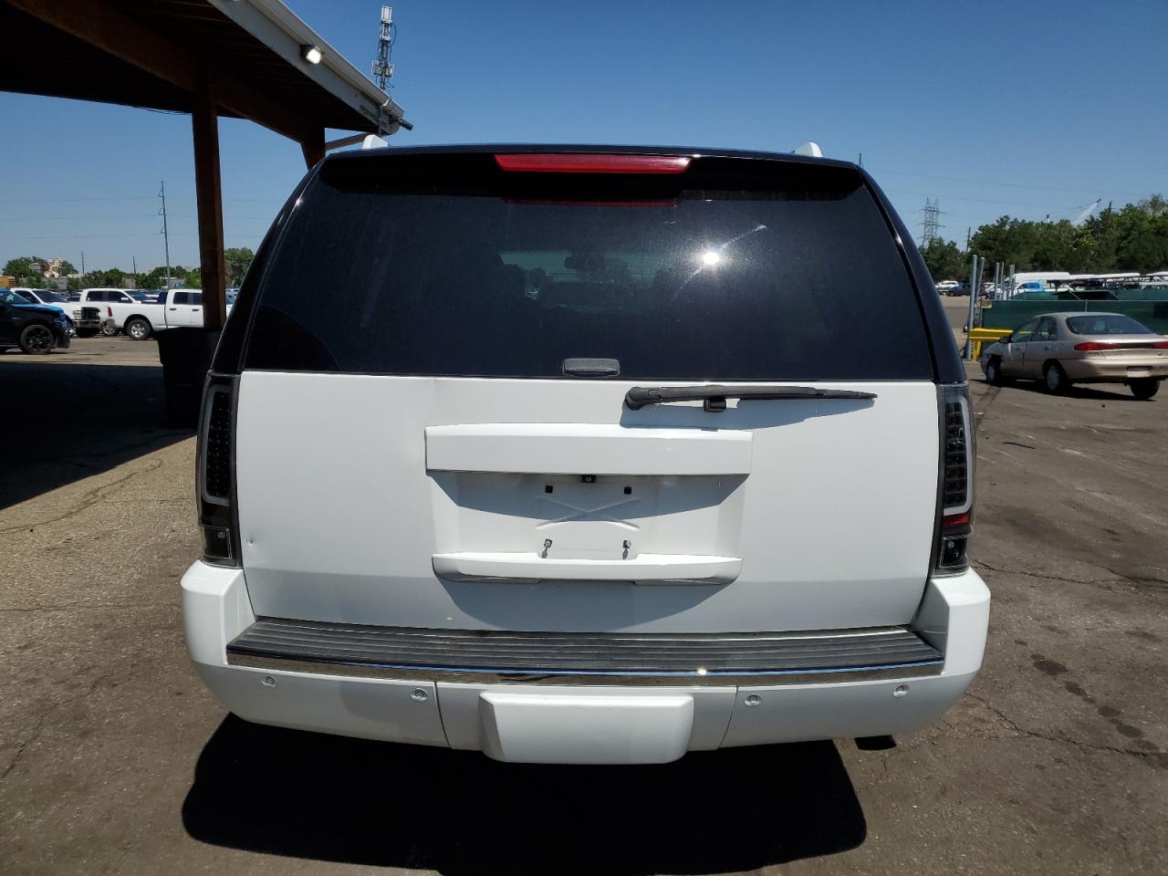 2012 GMC Yukon Xl Denali VIN: 1GKS2MEFXCR325279 Lot: 61390385