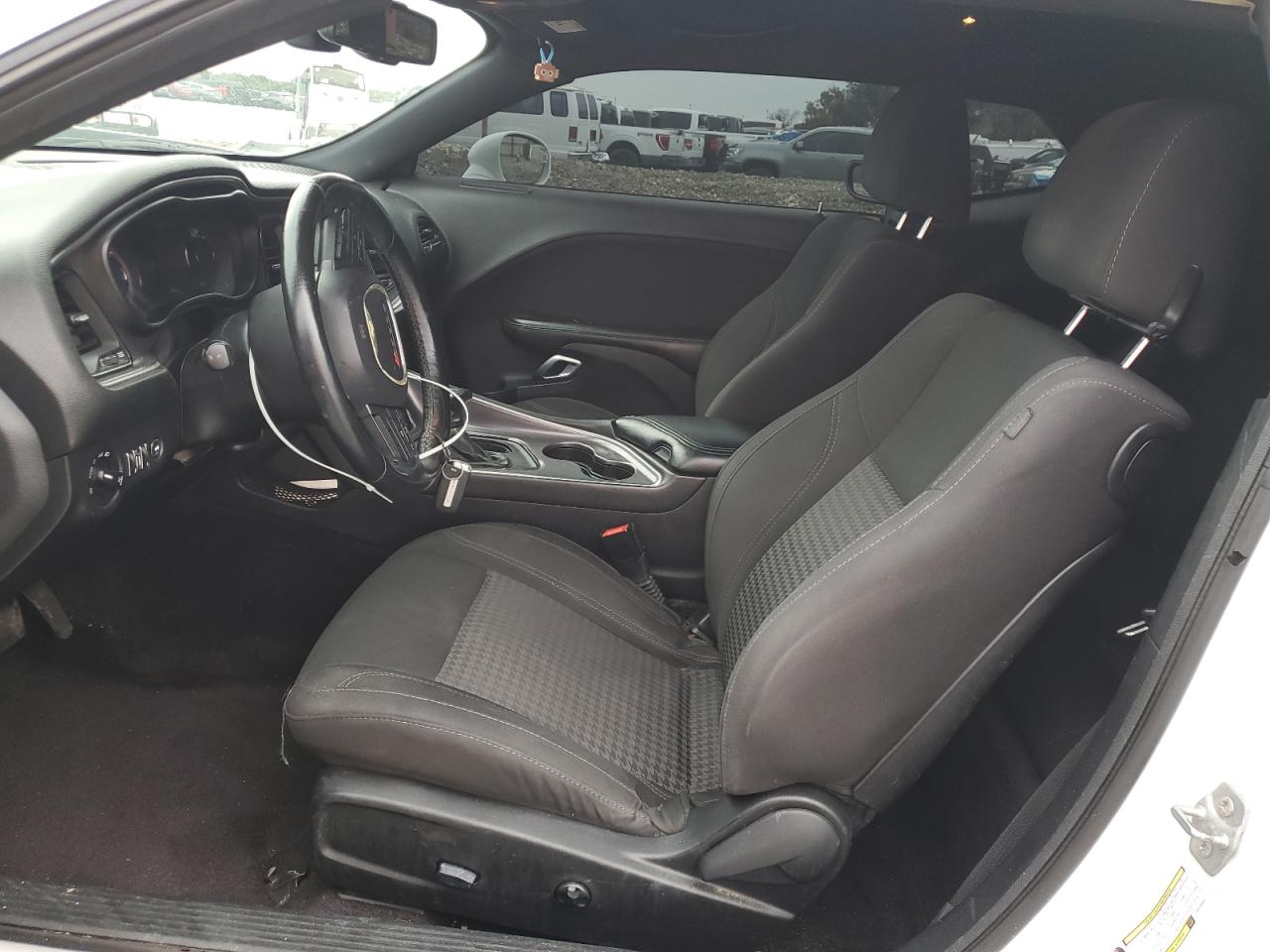 2016 Dodge Challenger Sxt VIN: 2C3CDZAG8GH145542 Lot: 62913435