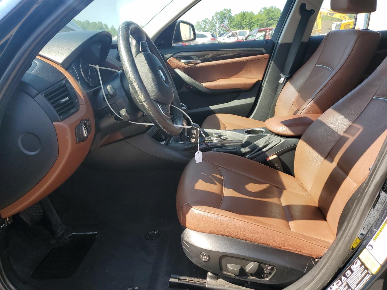 2014 BMW X1 xDrive28I VIN: WBAVL1C5XEVY17218 Lot: 62152505