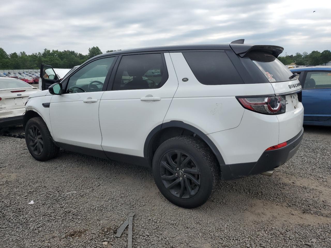 LAND ROVER DISCOVERY 2018 VIN SALCR2RX4JH770311 фото 2