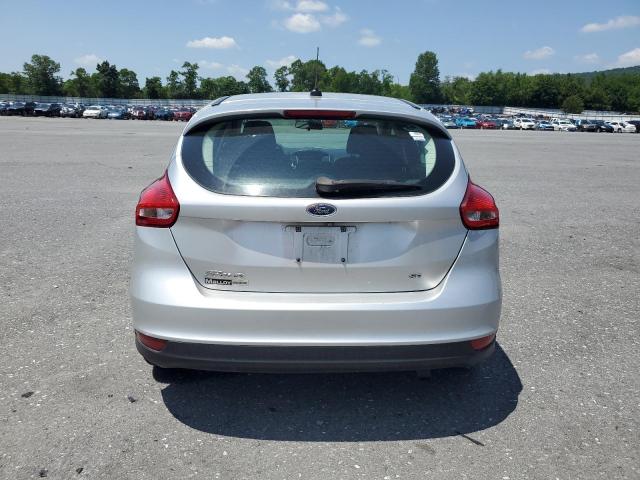Hatchbacks FORD FOCUS 2015 Srebrny