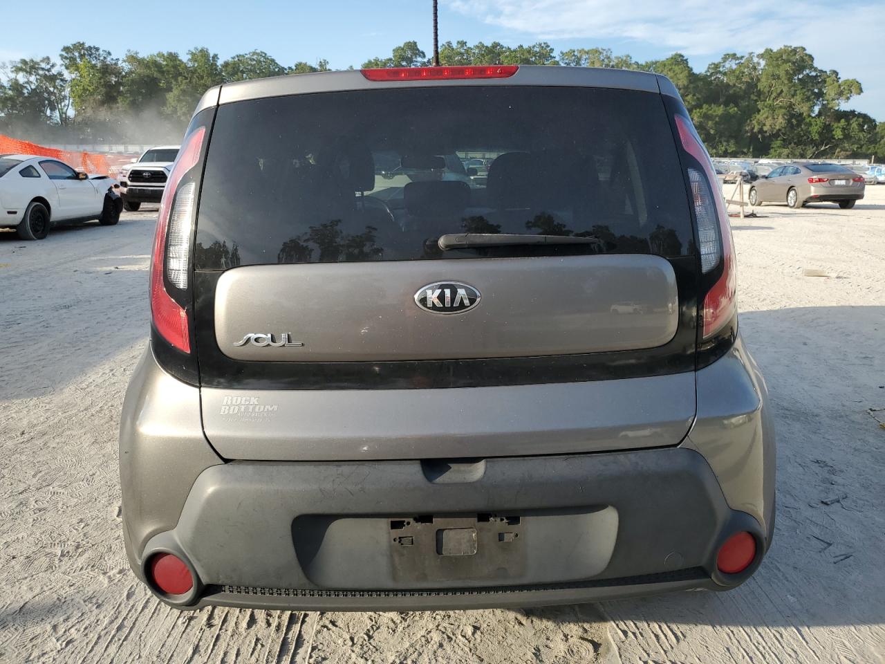 KIA SOUL 2016 VIN KNDJN2A21G7339403 zdjęcie 6