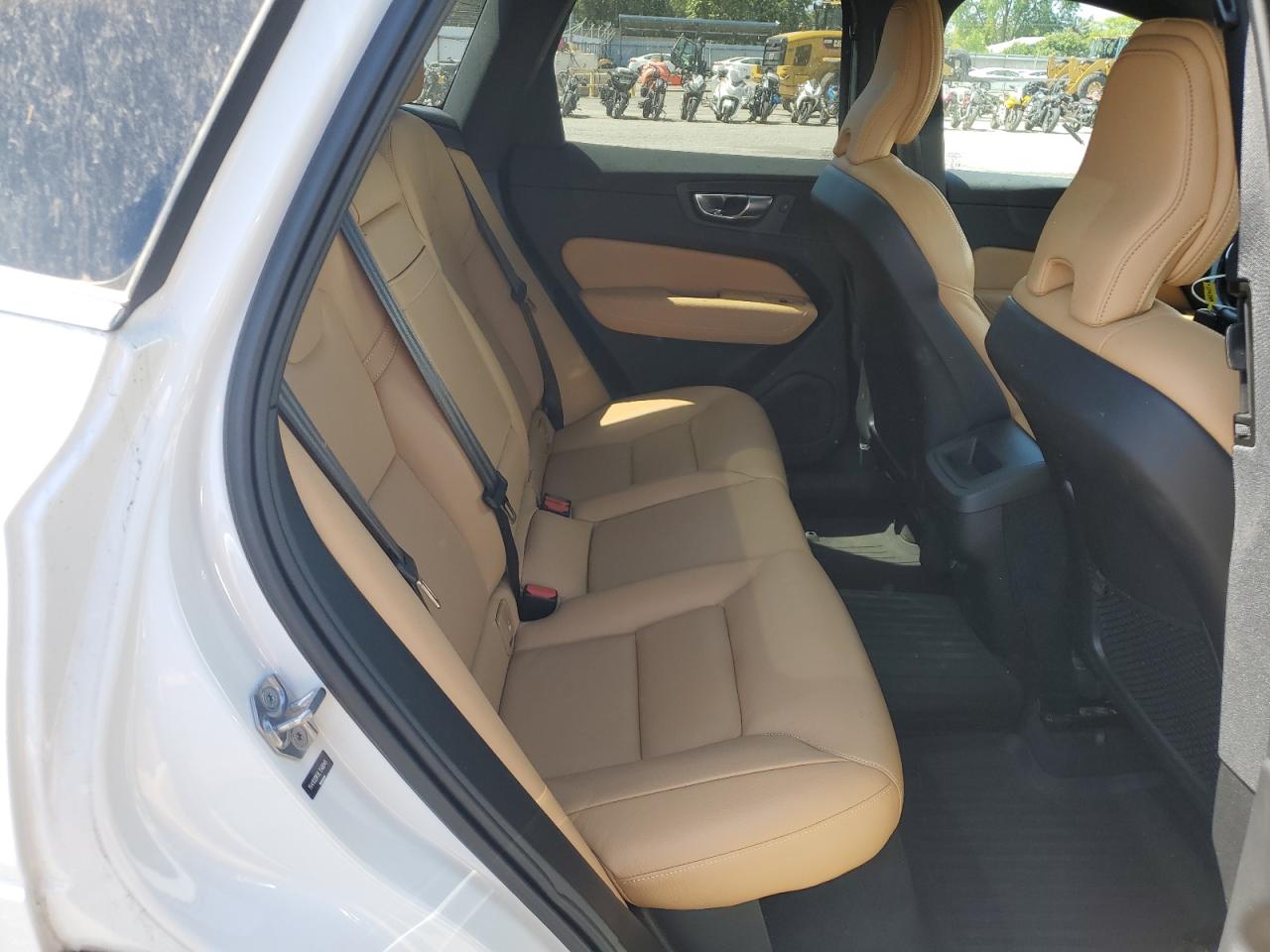 2020 Volvo Xc60 T5 Momentum VIN: YV4102DK8L1548948 Lot: 61027645