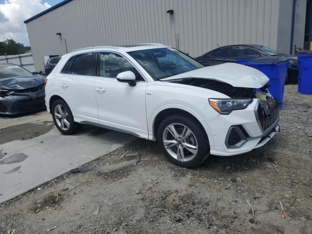  AUDI Q3 2021 Белы