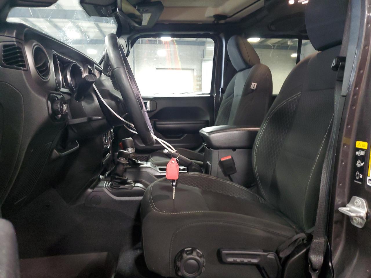2021 Jeep Wrangler Unlimited Sport VIN: 1C4HJXDGXMW581011 Lot: 62646115