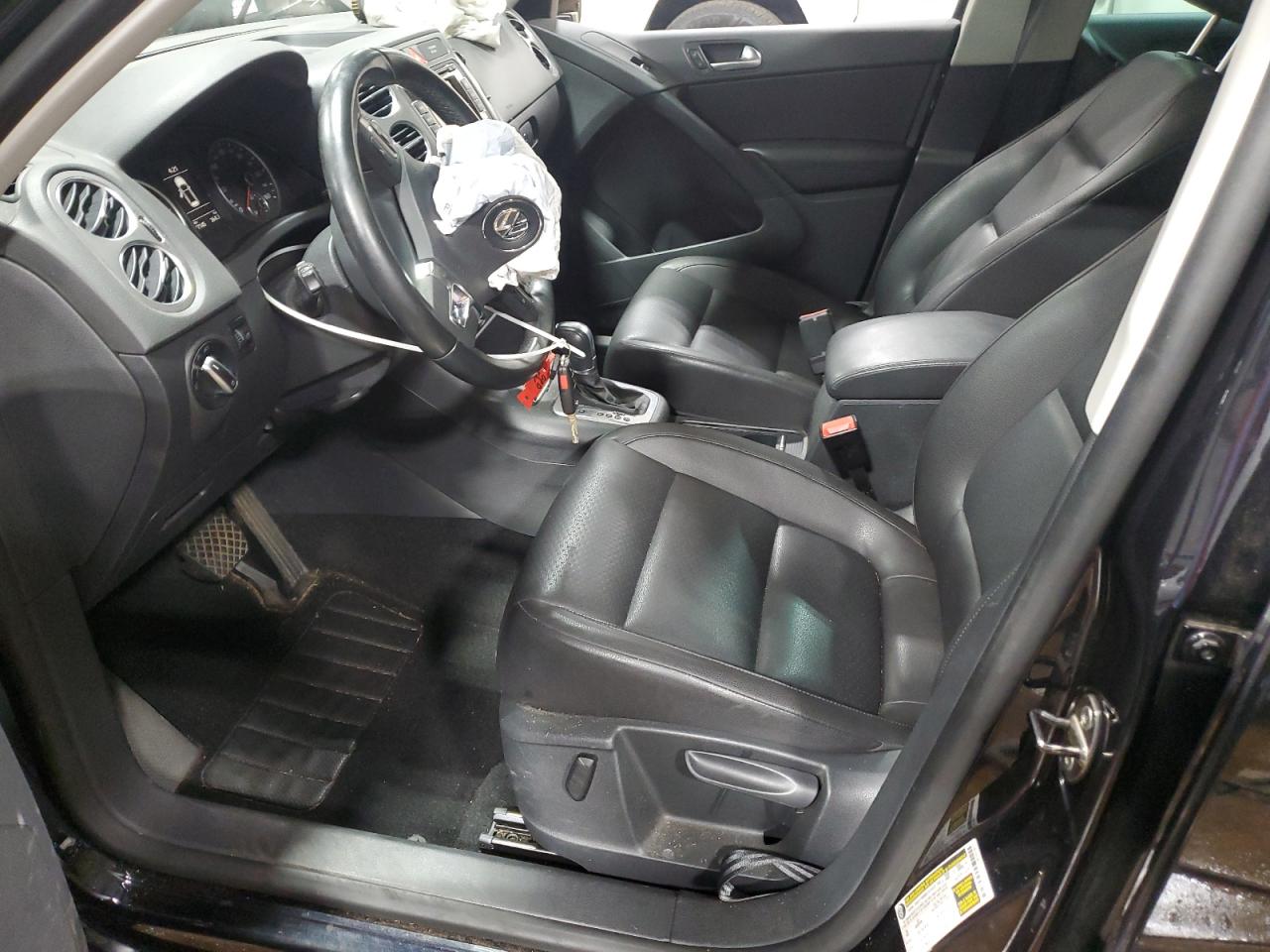 2011 Volkswagen Tiguan S VIN: WVGBV7AX4BW501760 Lot: 61918245