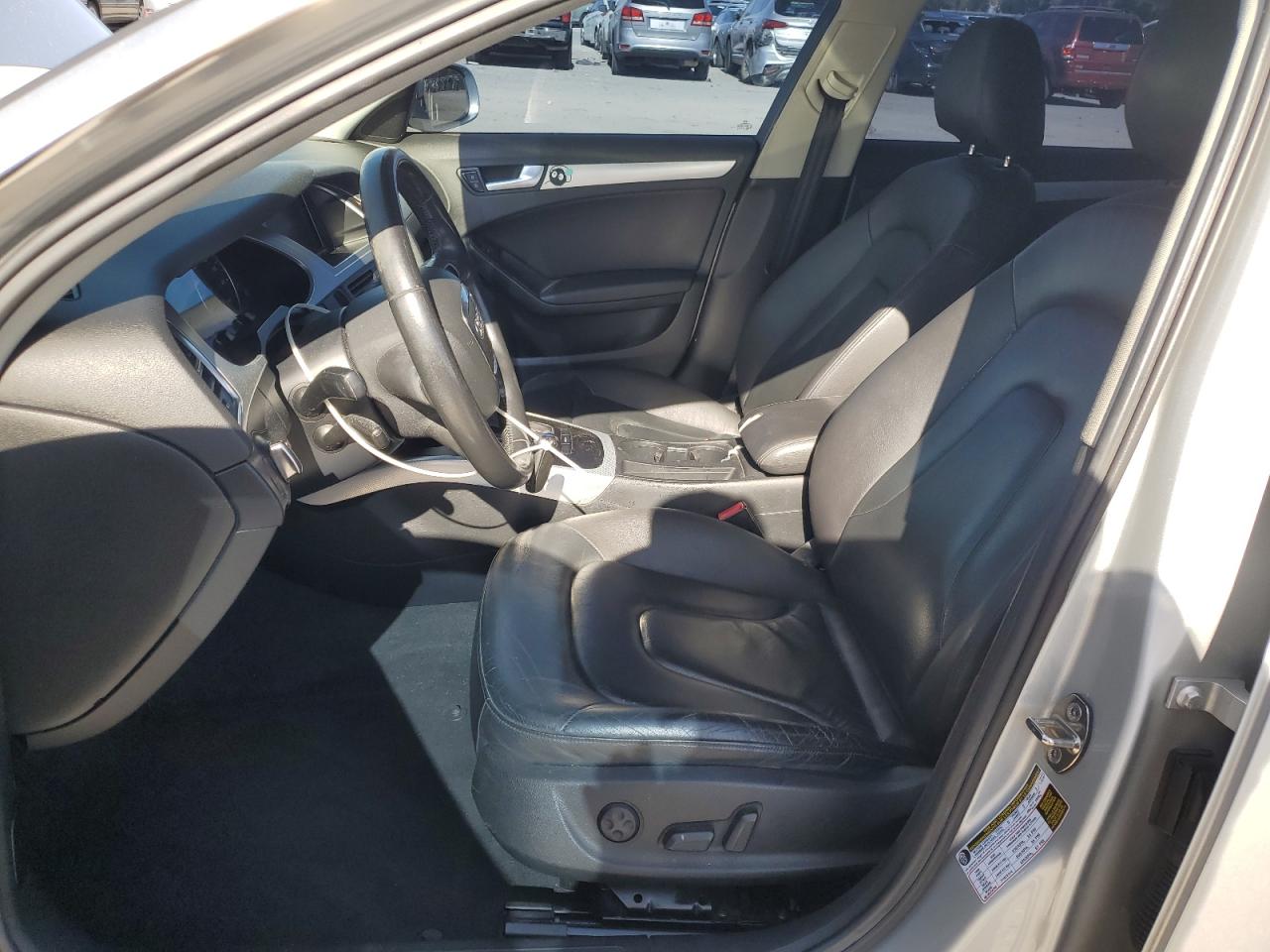 2010 Audi A4 Premium Plus VIN: WAUEFAFLXAN055990 Lot: 61876245