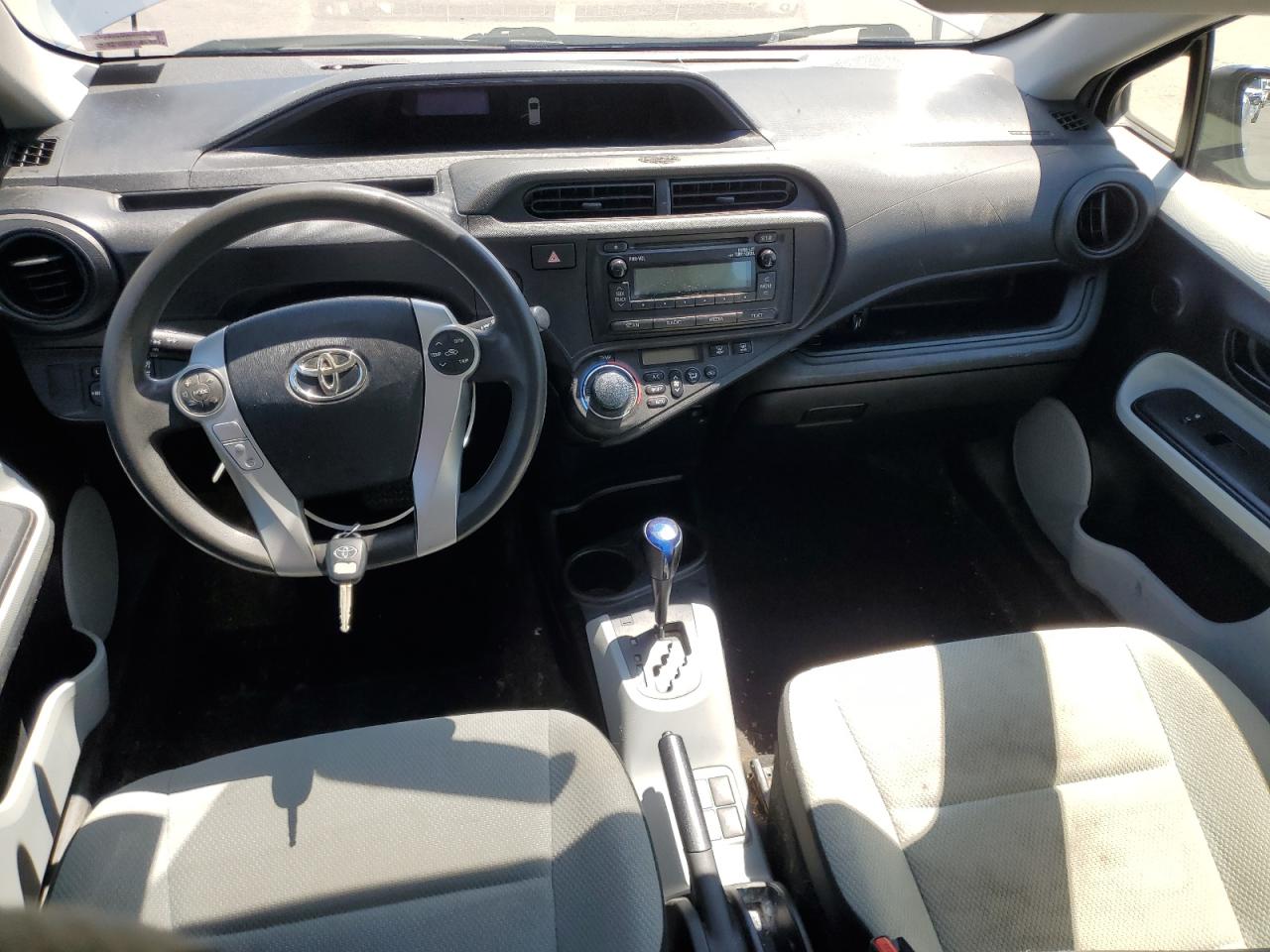 2014 Toyota Prius C VIN: JTDKDTB31E1566322 Lot: 62570705