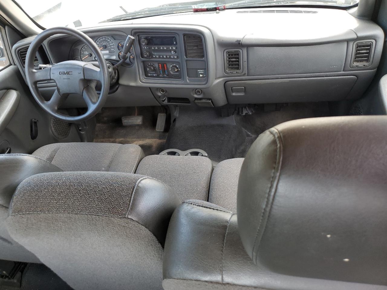 2004 GMC New Sierra C1500 VIN: 1GTEC19X24Z124758 Lot: 62559955