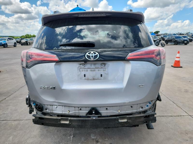  TOYOTA RAV4 2017 Srebrny