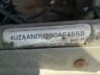 New Britain, CT에서 판매 중인 2009 Freightliner Chassis M Line Walk-In Van - Minor Dent/Scratches