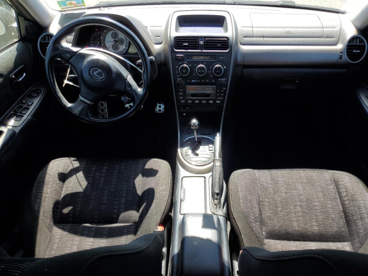 2001 Lexus Is 300 VIN: JTHBD182010026753 Lot: 61403065