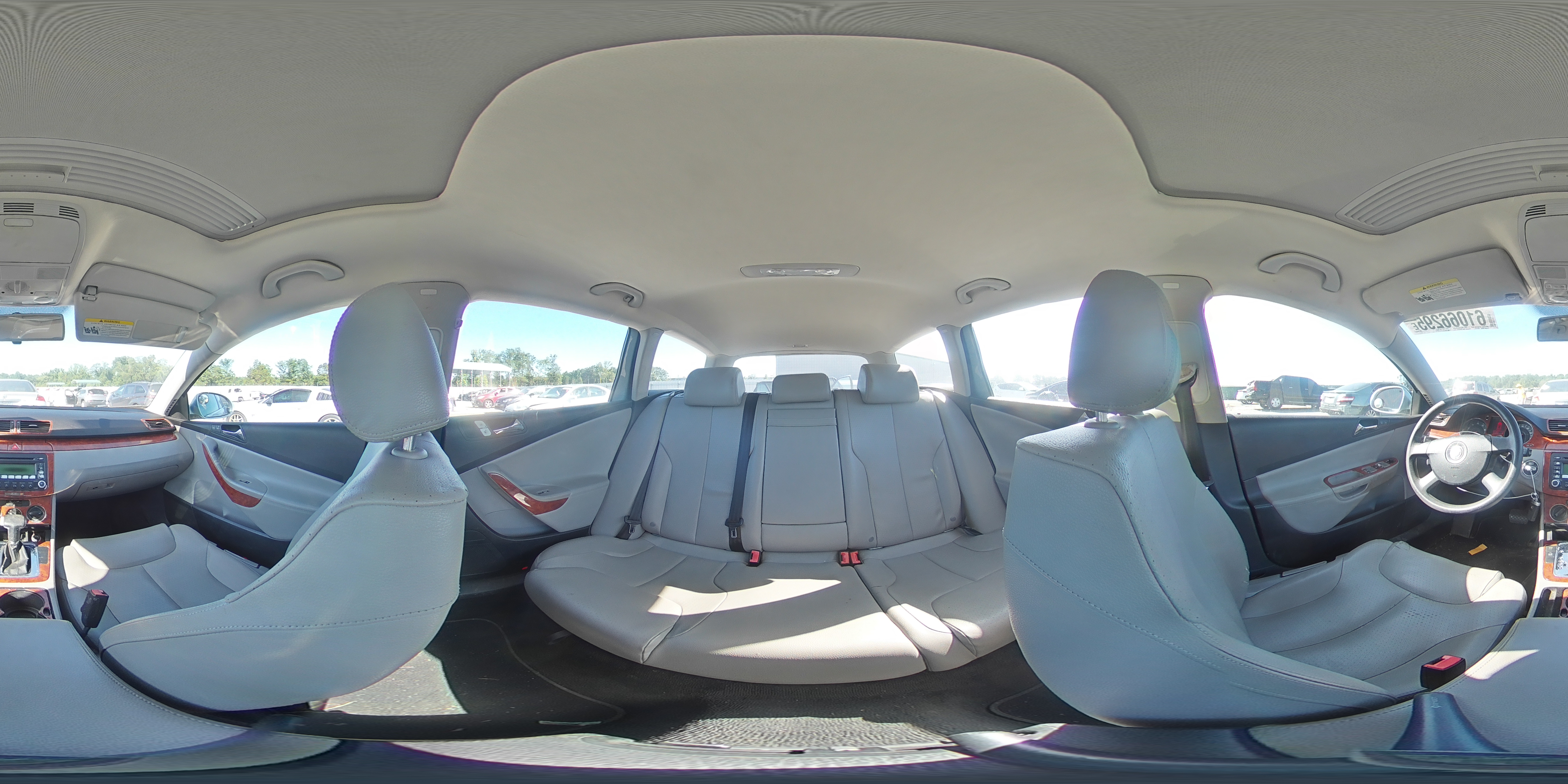 2007 Volkswagen Passat 2.0T Wagon Value VIN: WVWLK73C87E002226 Lot: 61066295