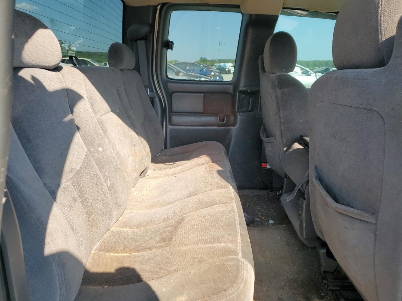 2003 GMC New Sierra C1500 VIN: 2GTEC19V131365927 Lot: 62134075