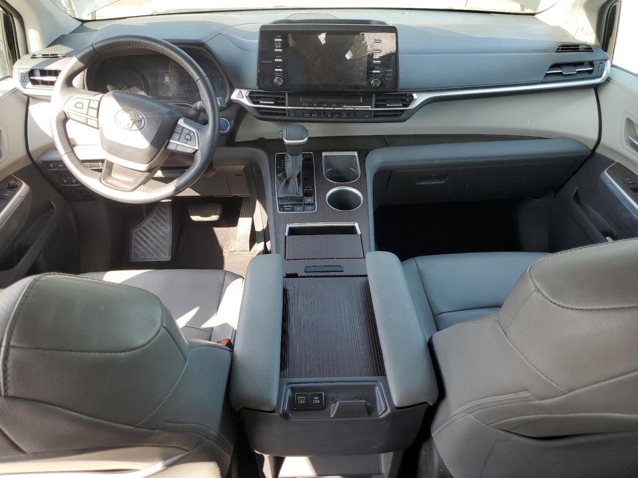 2022 Toyota Sienna Xle VIN: 5TDYRKEC2NS129689 Lot: 62652025