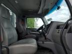2015 Kenworth T680 Semi Truck იყიდება Fort Wayne-ში, IN - Side